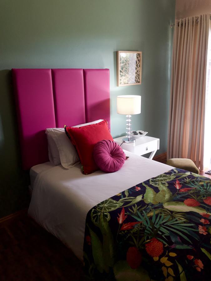 The Hedge Guesthouse Kuruman Extérieur photo