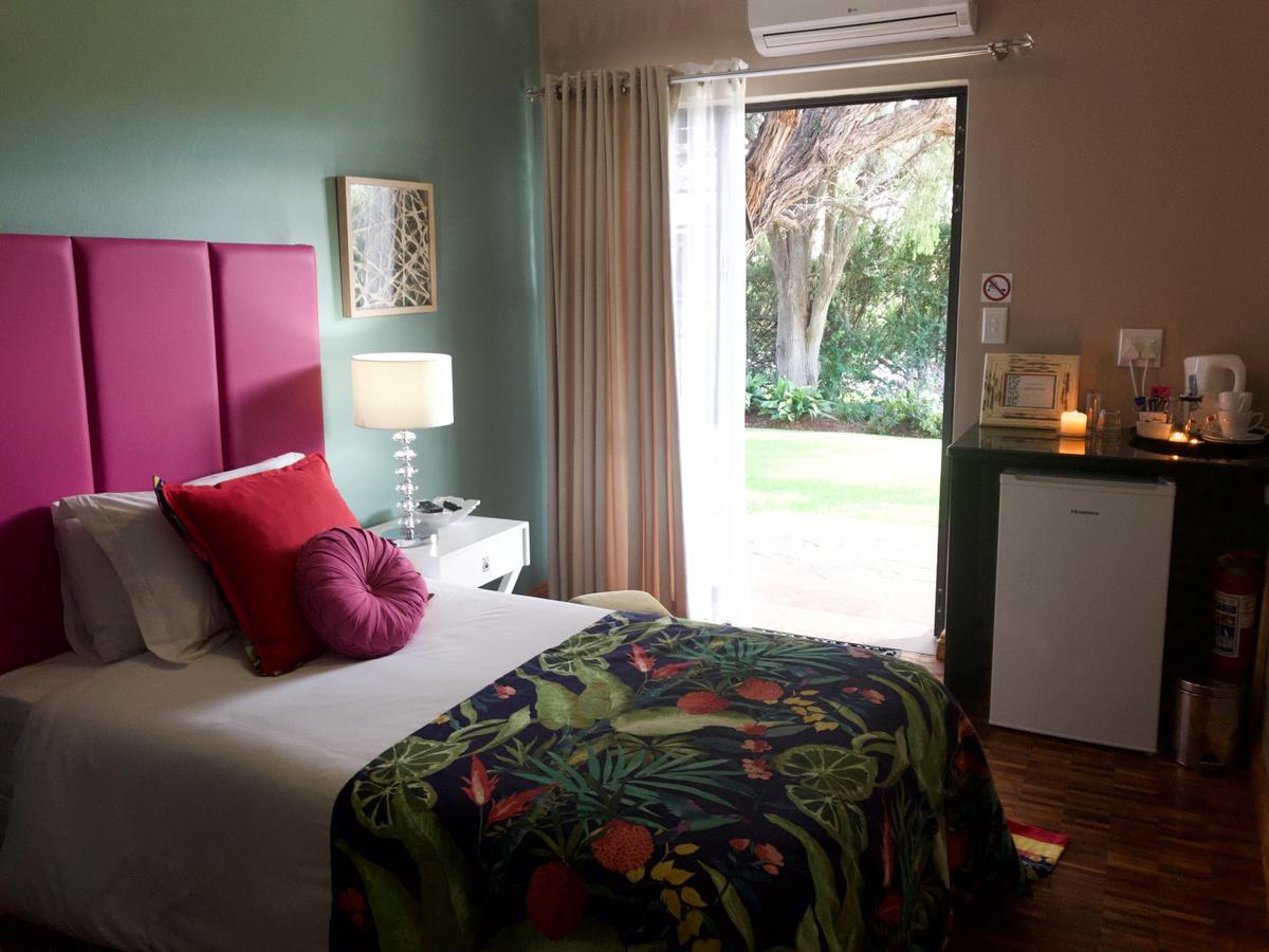 The Hedge Guesthouse Kuruman Extérieur photo